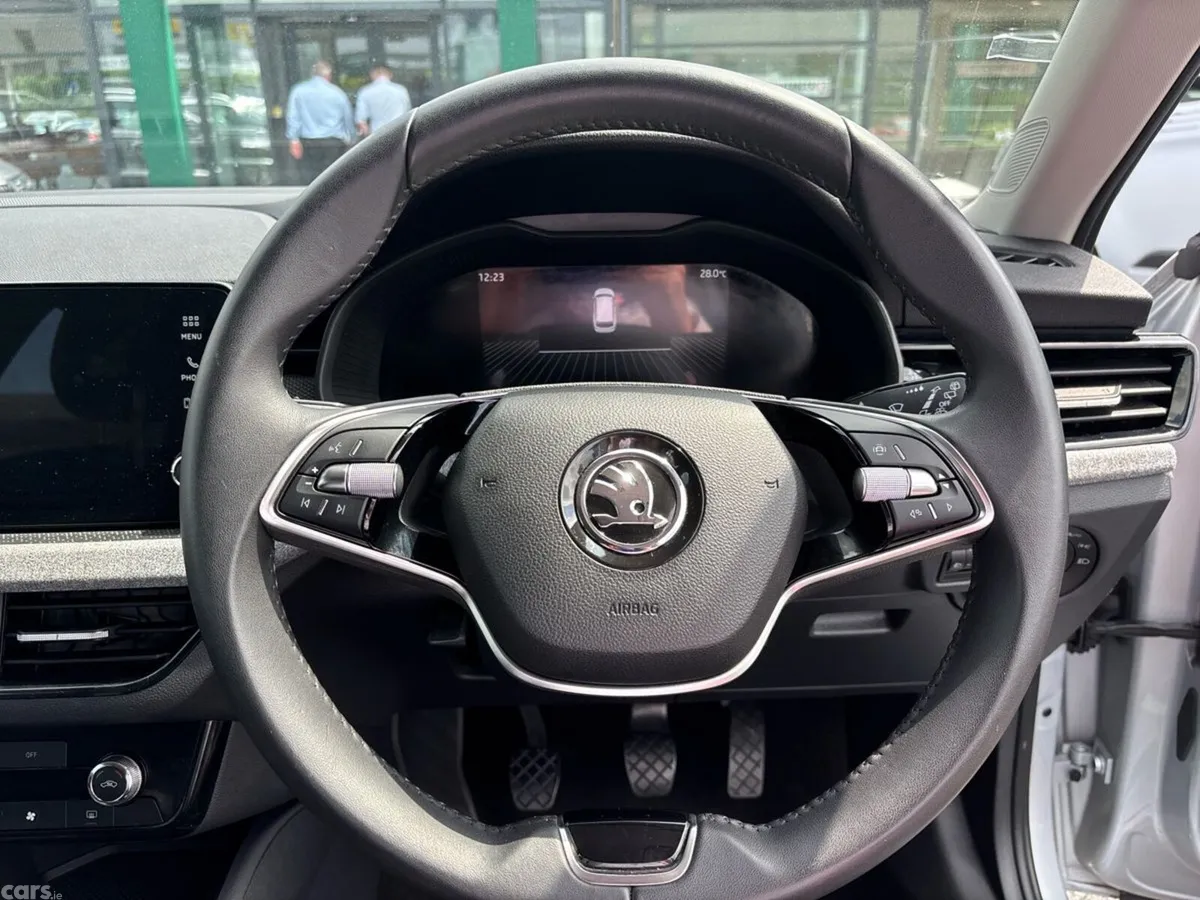 Skoda Kamiq Hatchback, Petrol, 2024, Silver