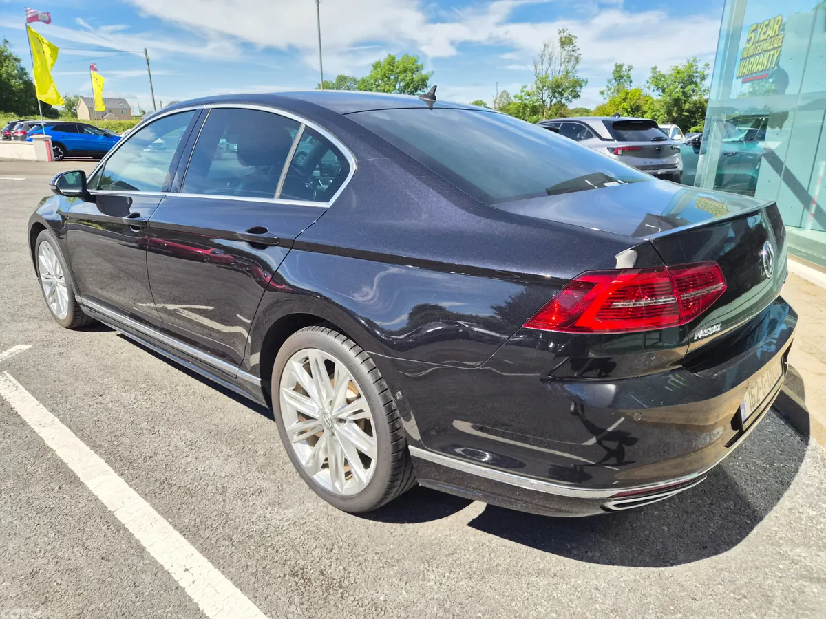 Volkswagen Passat Saloon, Petrol, 2016, Black