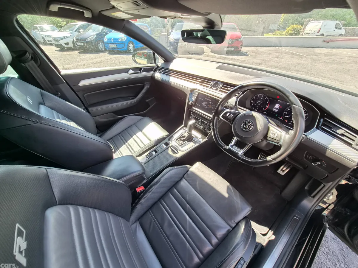 Volkswagen Passat Saloon, Petrol, 2016, Black