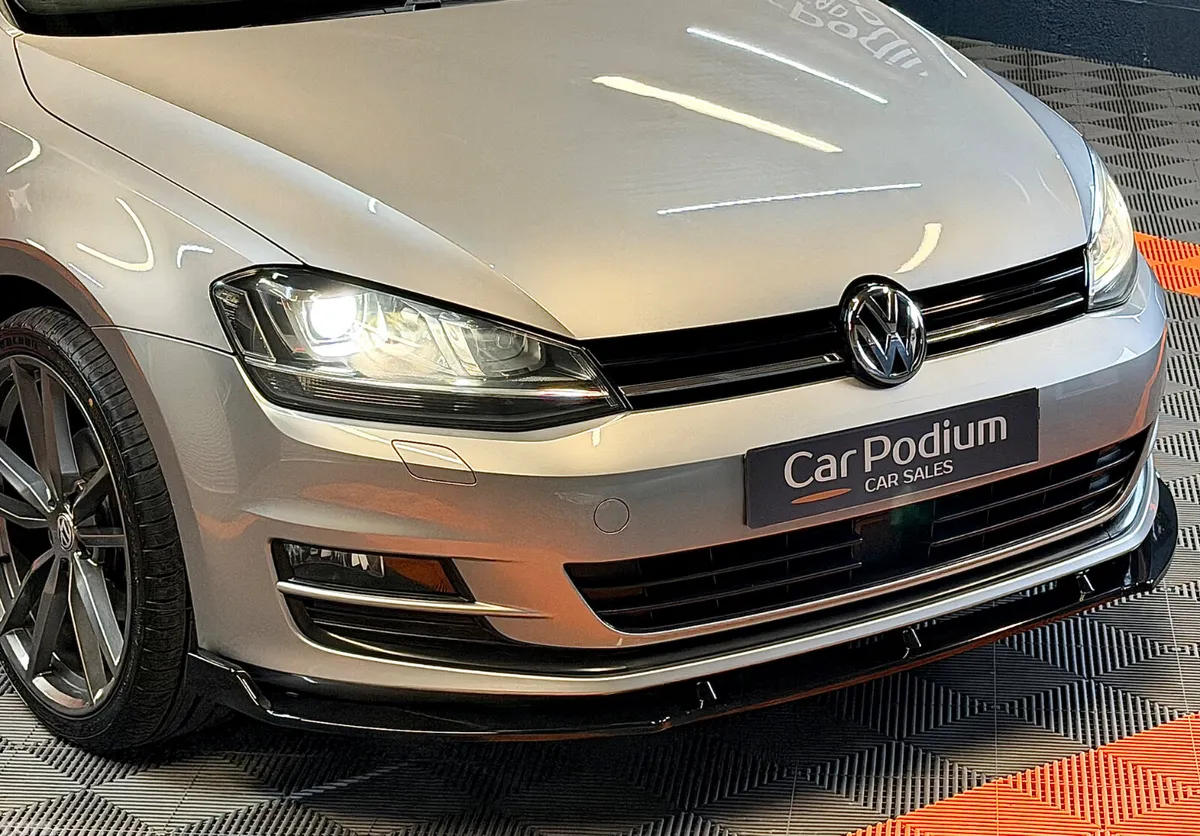 Volkswagen Golf Hatchback, Petrol, 2015, Grey