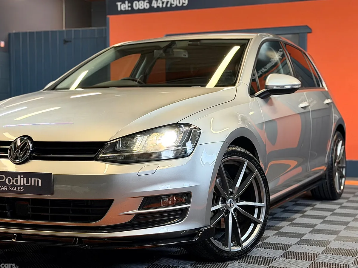 Volkswagen Golf Hatchback, Petrol, 2015, Grey