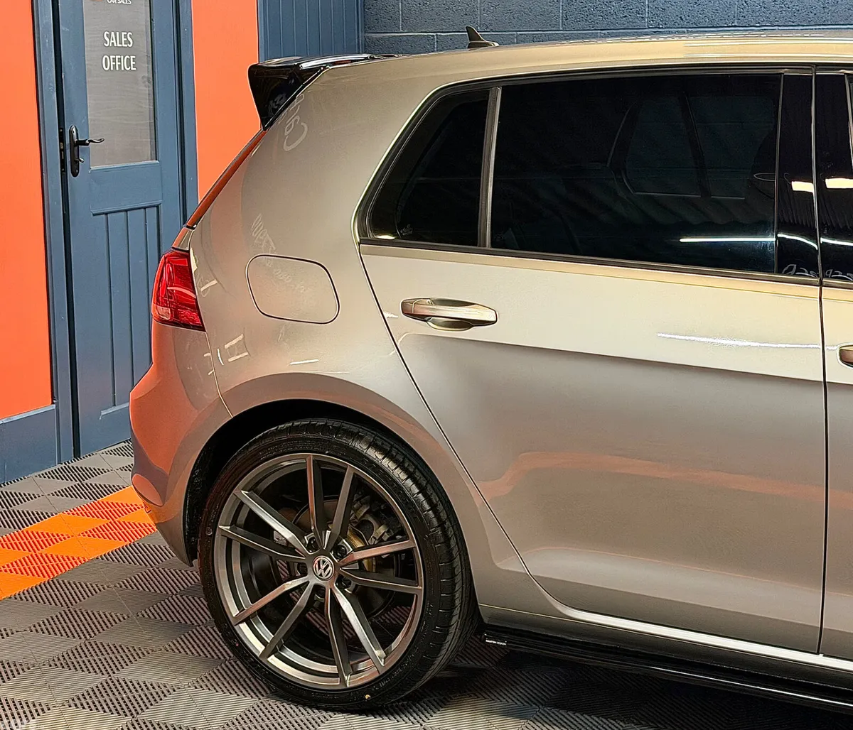 Volkswagen Golf Hatchback, Petrol, 2015, Grey