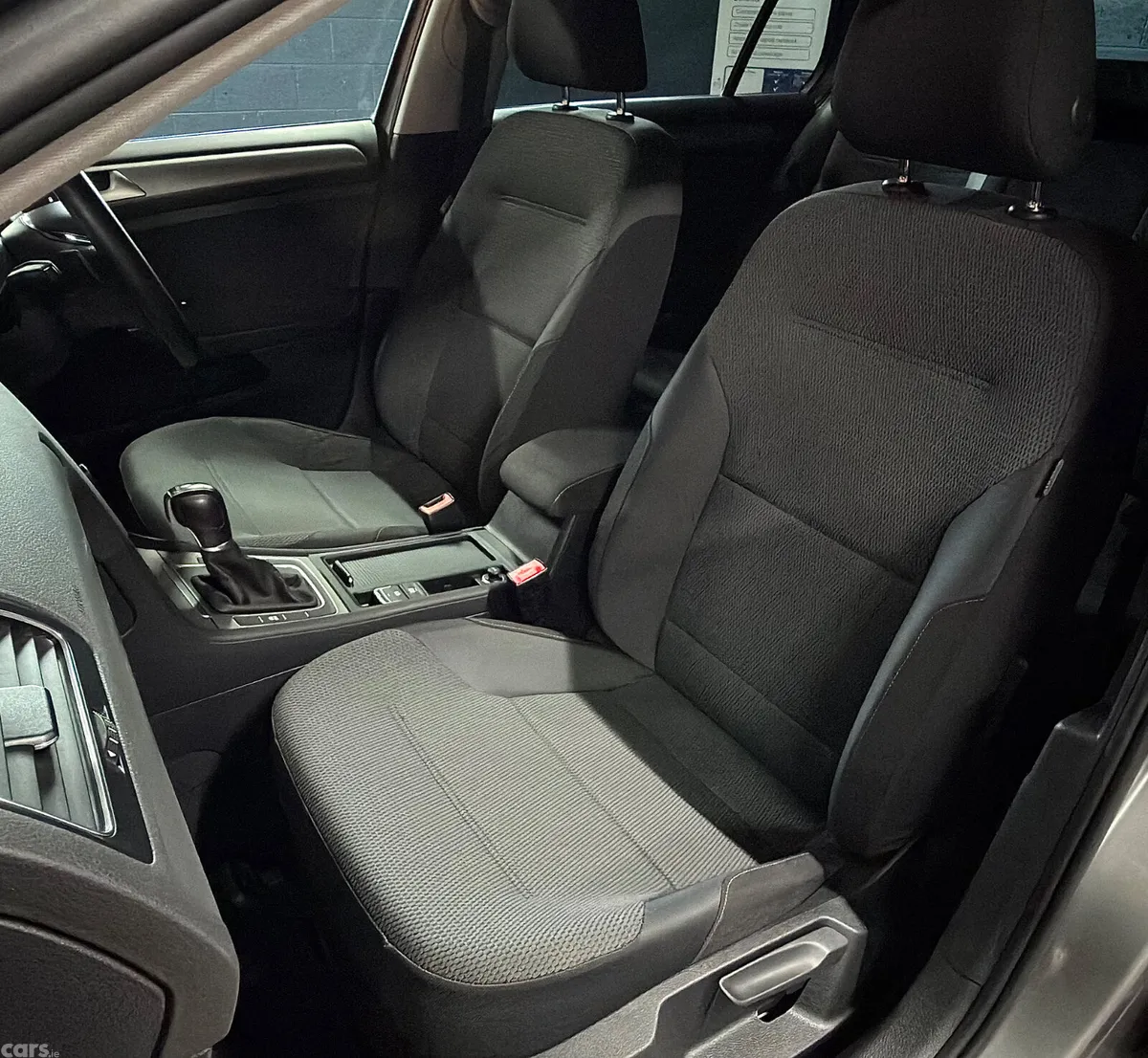 Volkswagen Golf Hatchback, Petrol, 2015, Grey