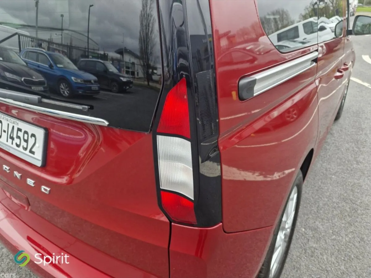 Ford Tourneo Connect MPV, Petrol, 2026, Red