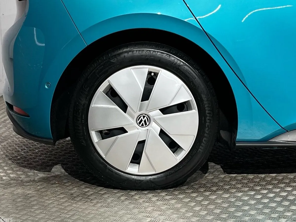Volkswagen ID.3 Hatchback, Electric, 2023, Blue