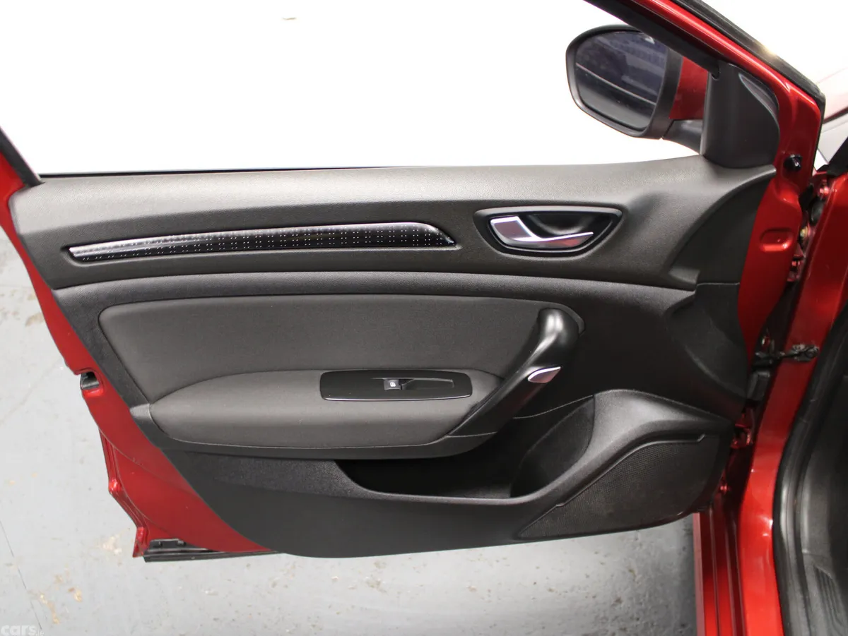 Renault Megane Saloon, Petrol, 2019, Red