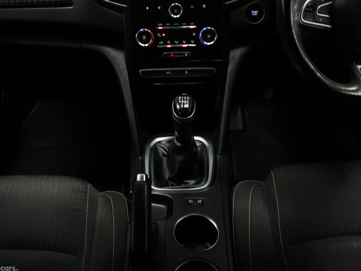 Renault Megane Saloon, Petrol, 2019, Red
