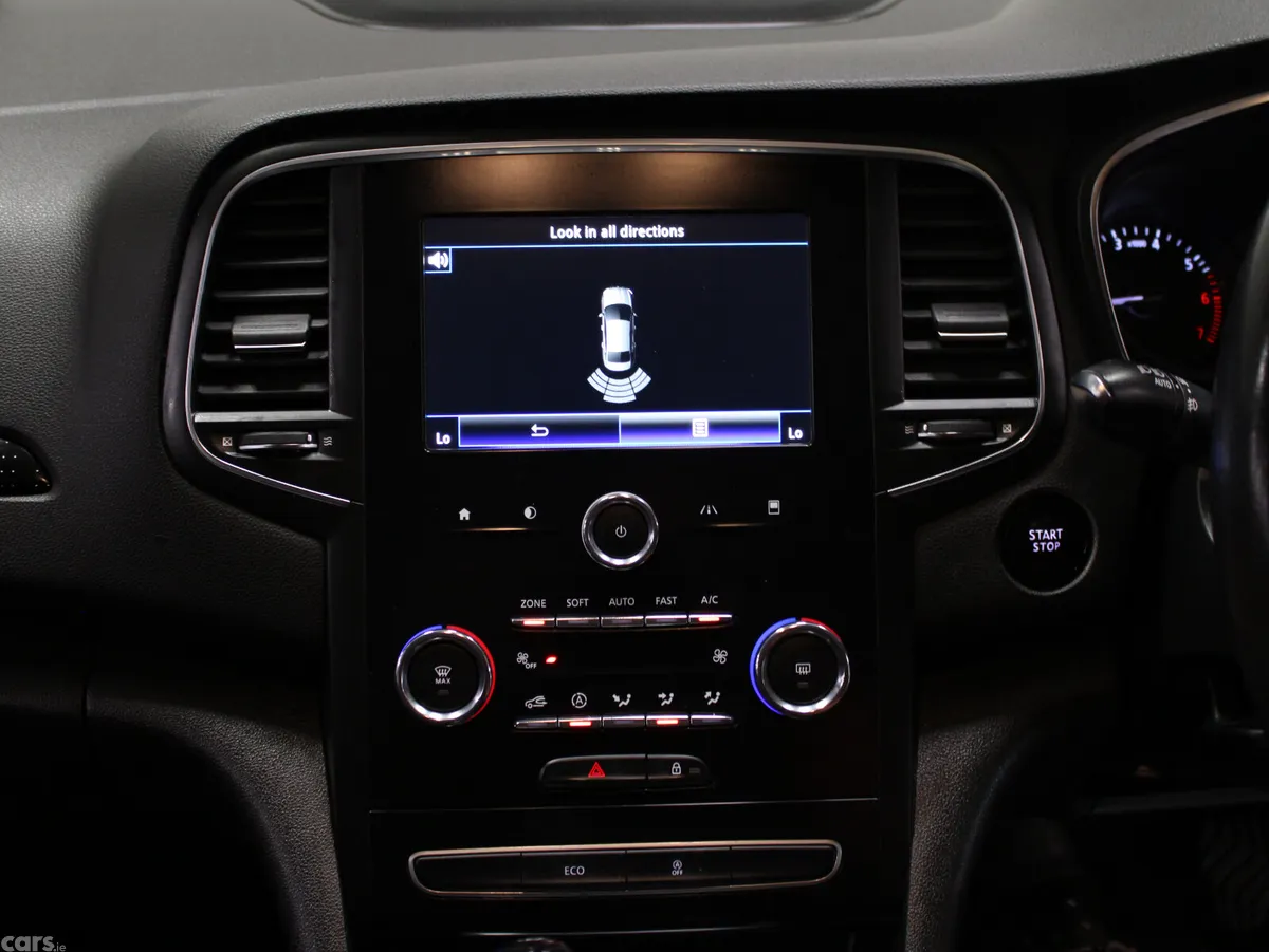 Renault Megane Saloon, Petrol, 2019, Red