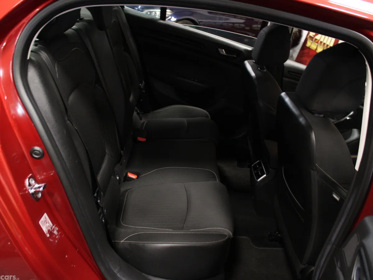 Renault Megane Saloon, Petrol, 2019, Red