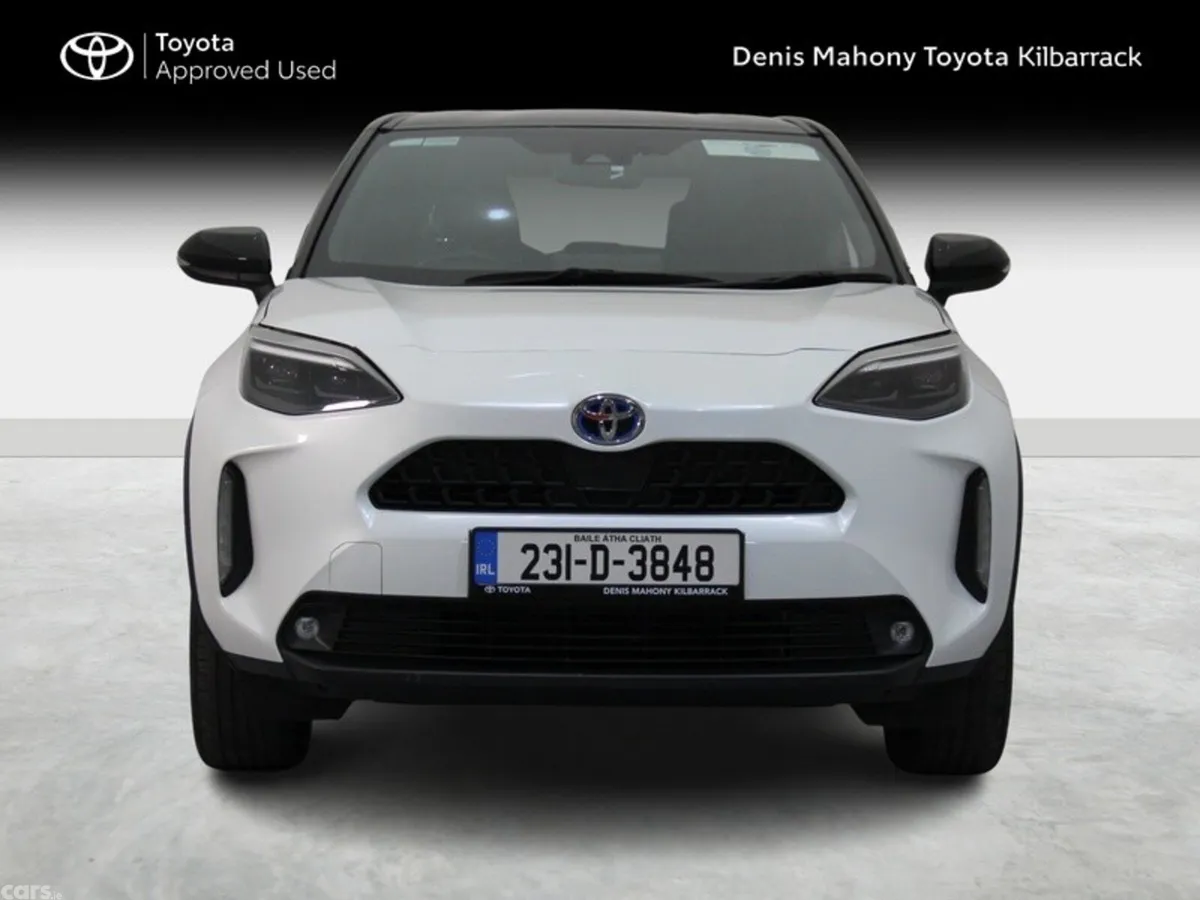 Toyota Yaris Cross Hatchback, Petrol Hybrid, 2023, White