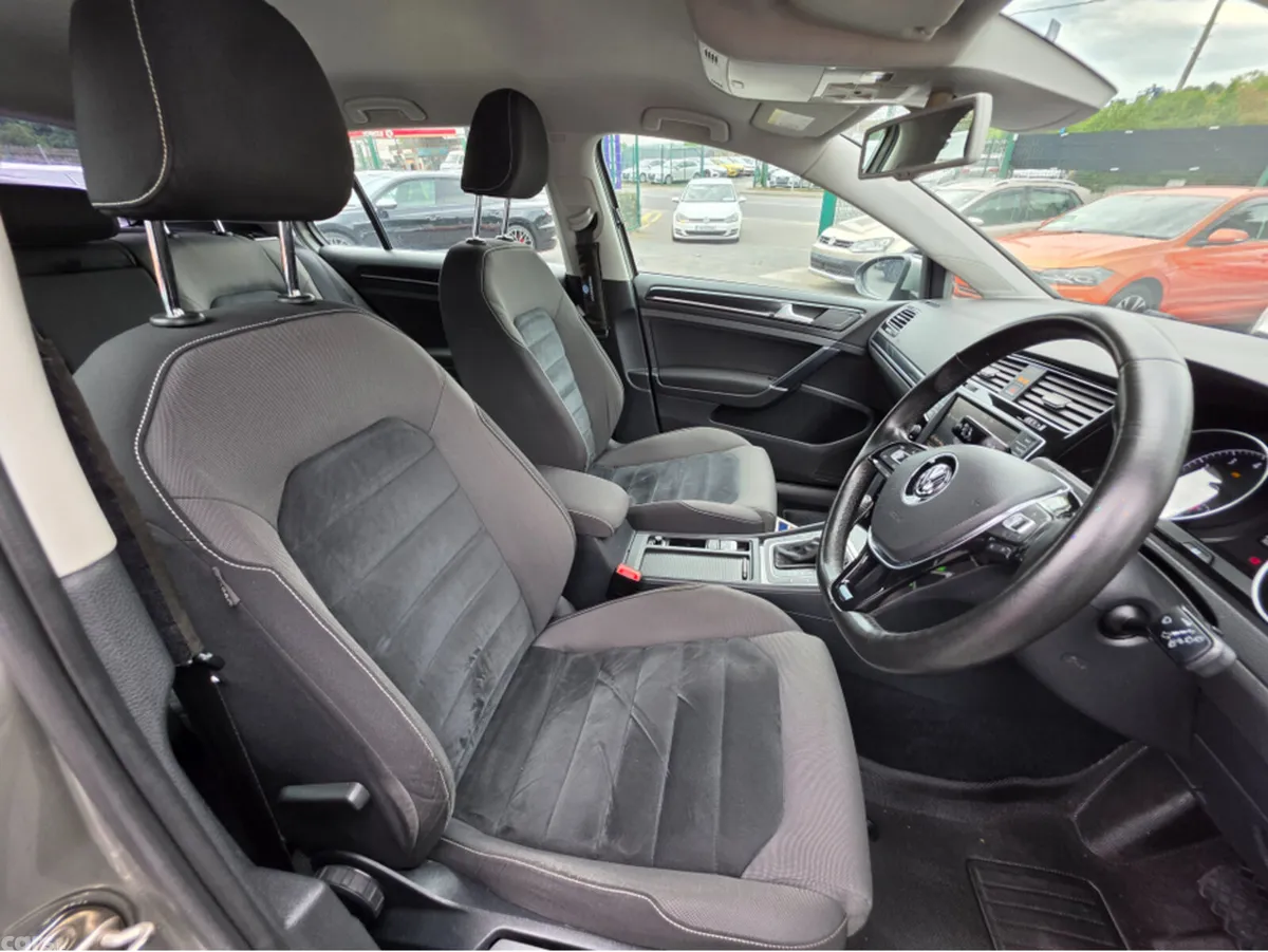 Volkswagen Golf Hatchback, Petrol, 2015, Silver