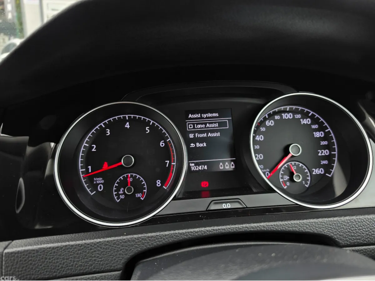 Volkswagen Golf Hatchback, Petrol, 2015, Silver