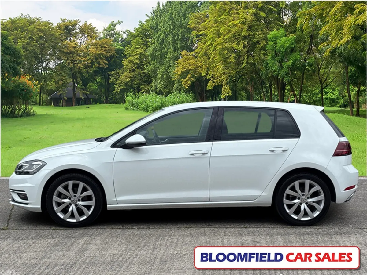 Volkswagen Golf Hatchback, Petrol, 2018, White