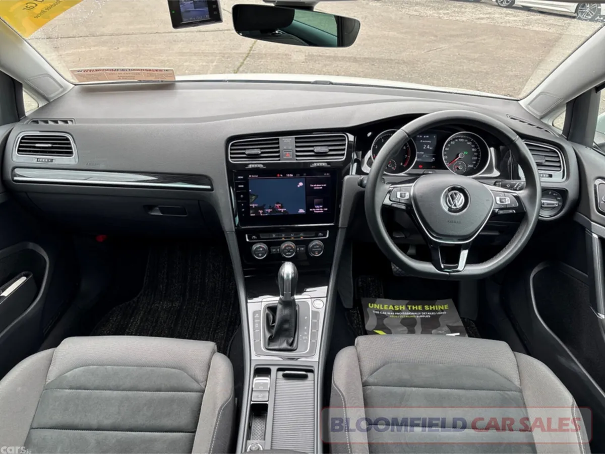 Volkswagen Golf Hatchback, Petrol, 2018, White