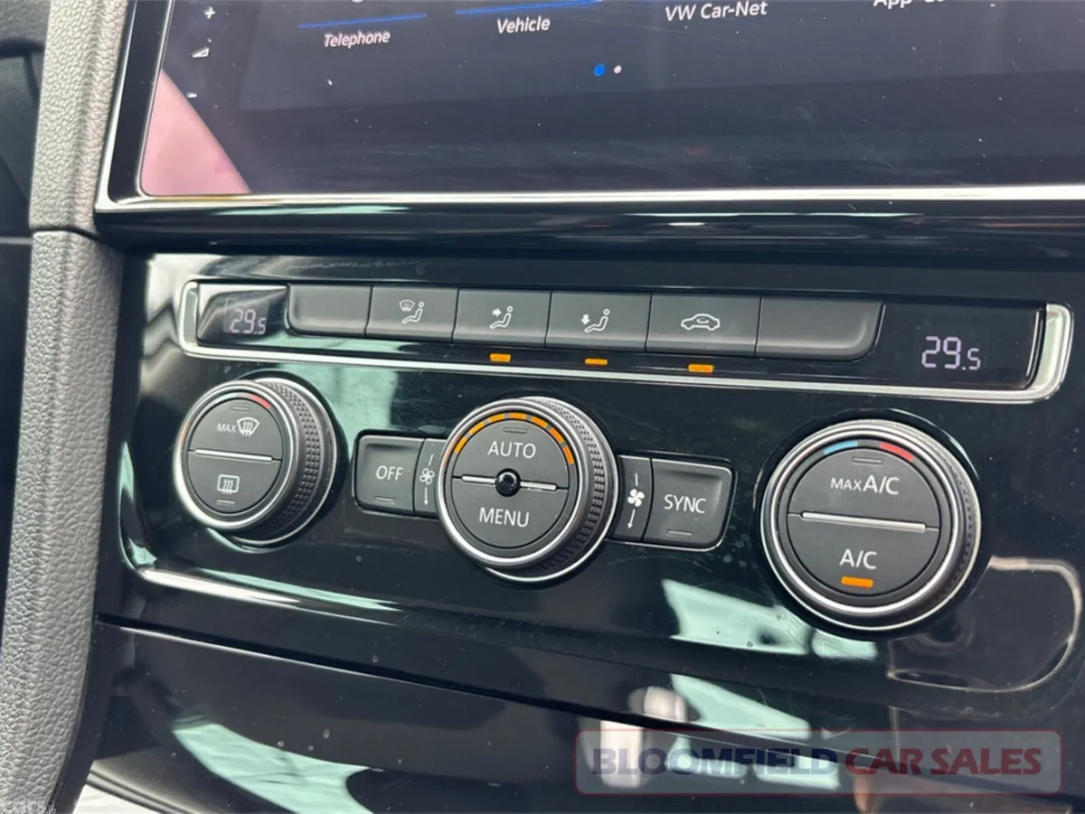 Volkswagen Golf Hatchback, Petrol, 2018, White