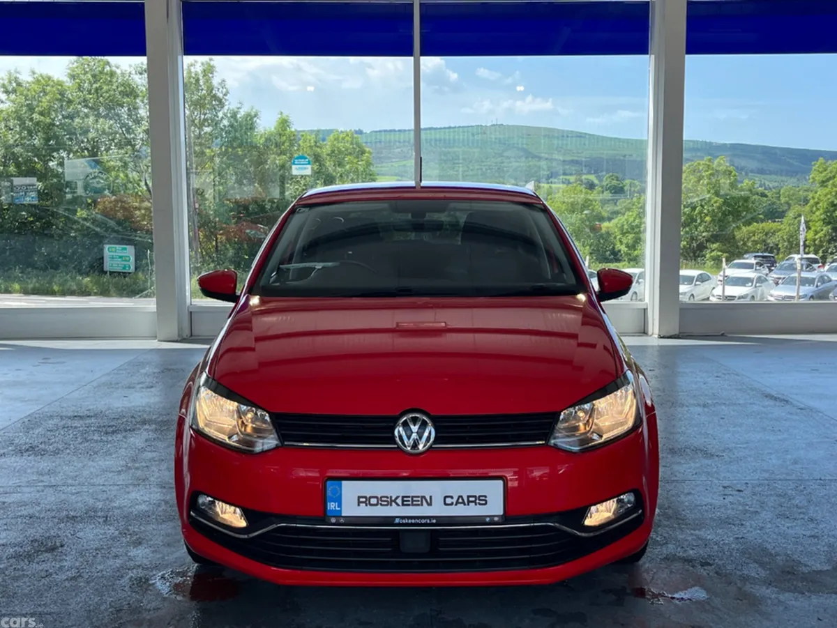 Volkswagen Polo Hatchback, Petrol, 2016, Red