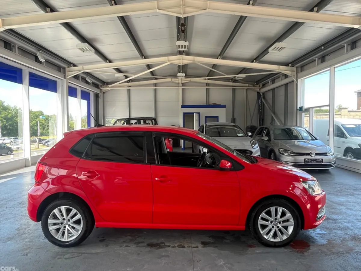 Volkswagen Polo Hatchback, Petrol, 2016, Red