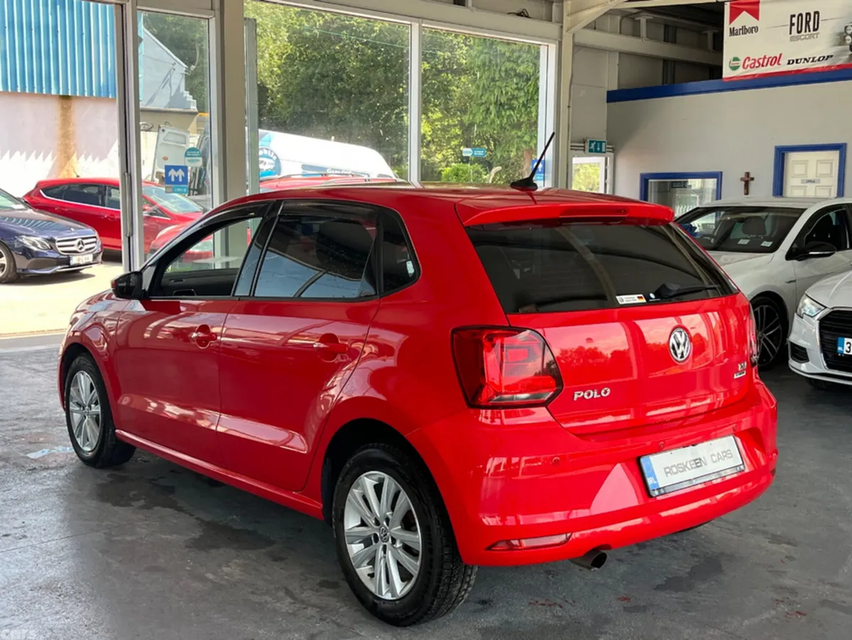 Volkswagen Polo Hatchback, Petrol, 2016, Red