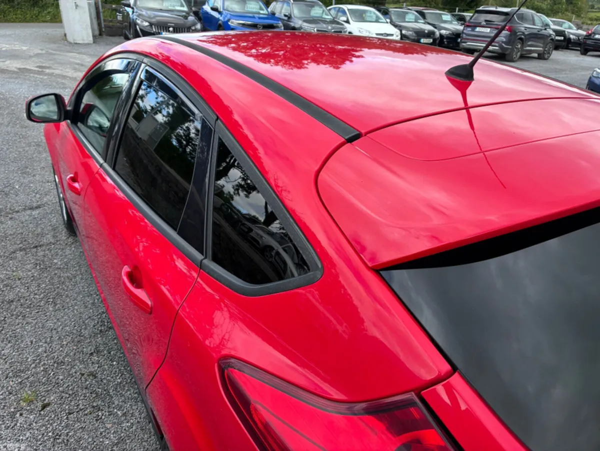 Ford Focus Hatchback, Diesel, 2012, Red