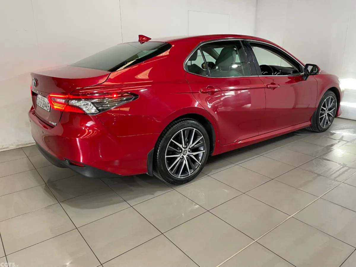 Toyota Camry Saloon, Petrol Hybrid, 2022, Red