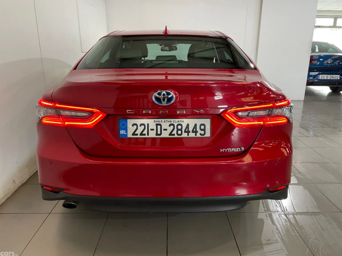 Toyota Camry Saloon, Petrol Hybrid, 2022, Red
