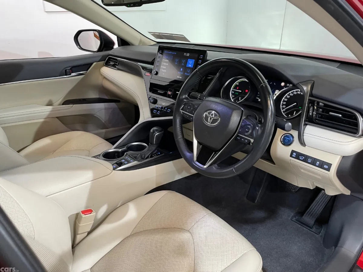 Toyota Camry Saloon, Petrol Hybrid, 2022, Red