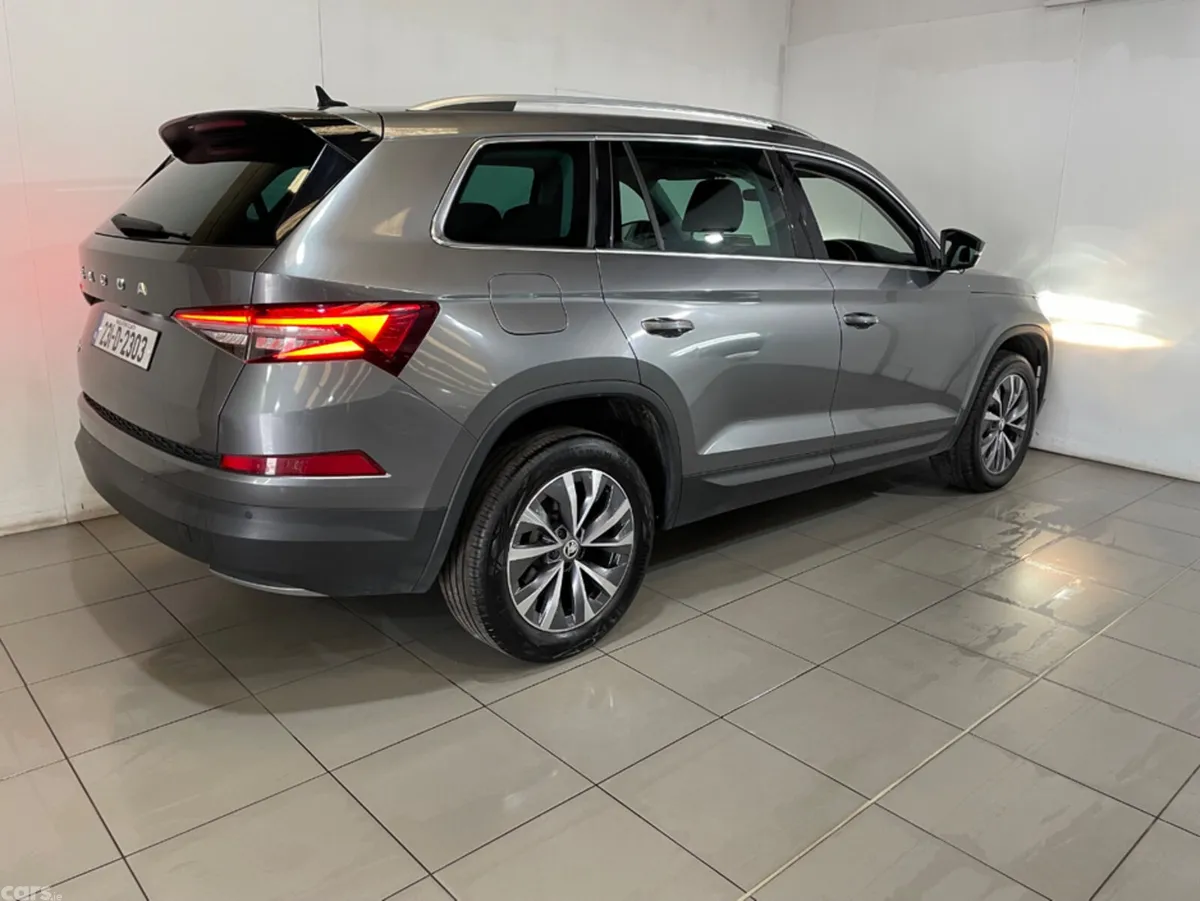 Skoda Kodiaq Estate, Diesel, 2023, Grey