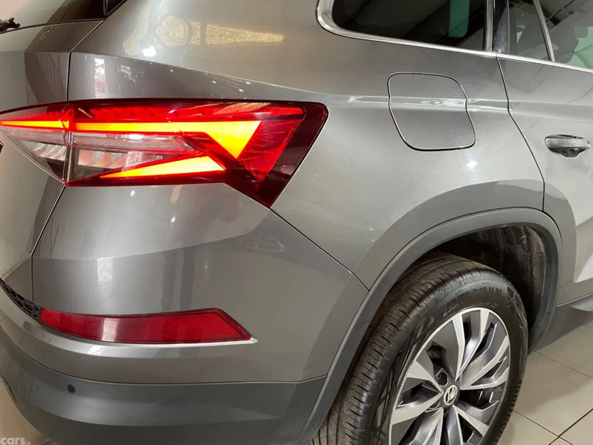 Skoda Kodiaq Estate, Diesel, 2023, Grey
