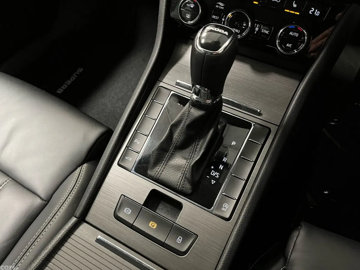 Skoda Superb Saloon, Diesel, 2024, Black