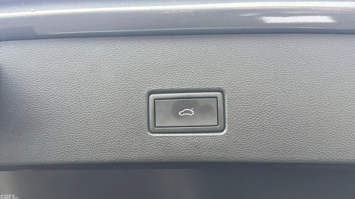 Volkswagen T-Roc SUV, Diesel, 2021, Grey
