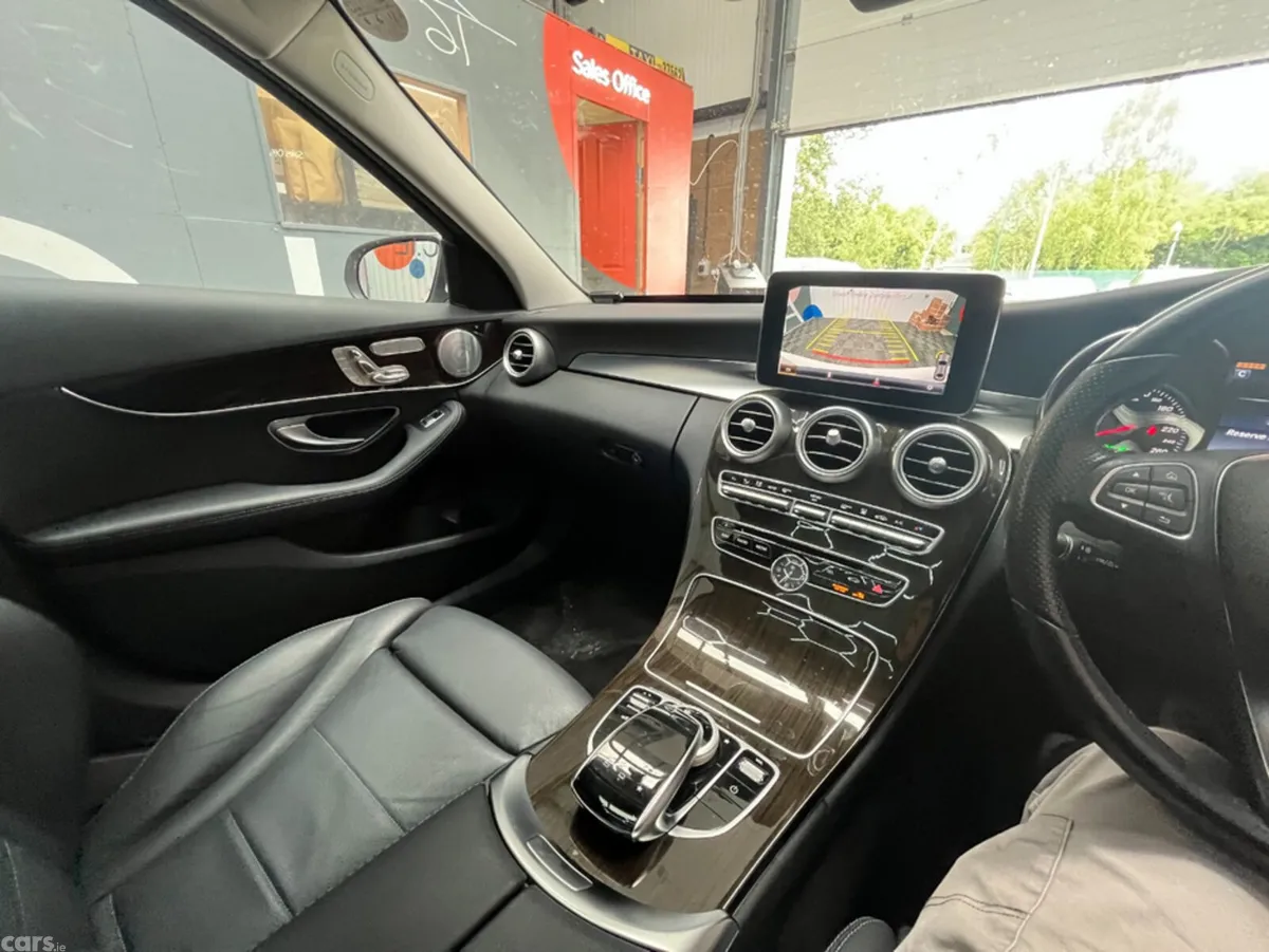 Mercedes-Benz C-Class Saloon, Petrol Plug-in Hybrid, 2016, White
