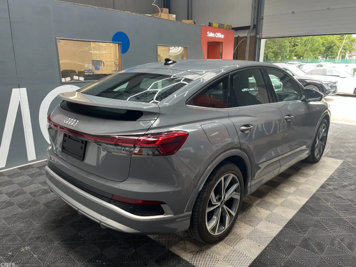 Audi Q4 e-tron SUV, Electric, 2025, Grey