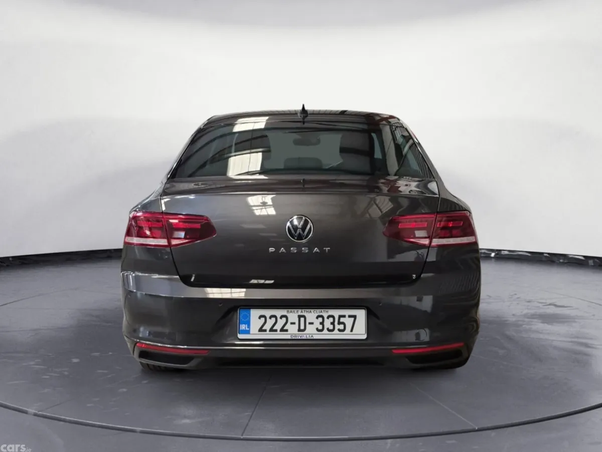 Volkswagen Passat Saloon, Diesel, 2022, Grey