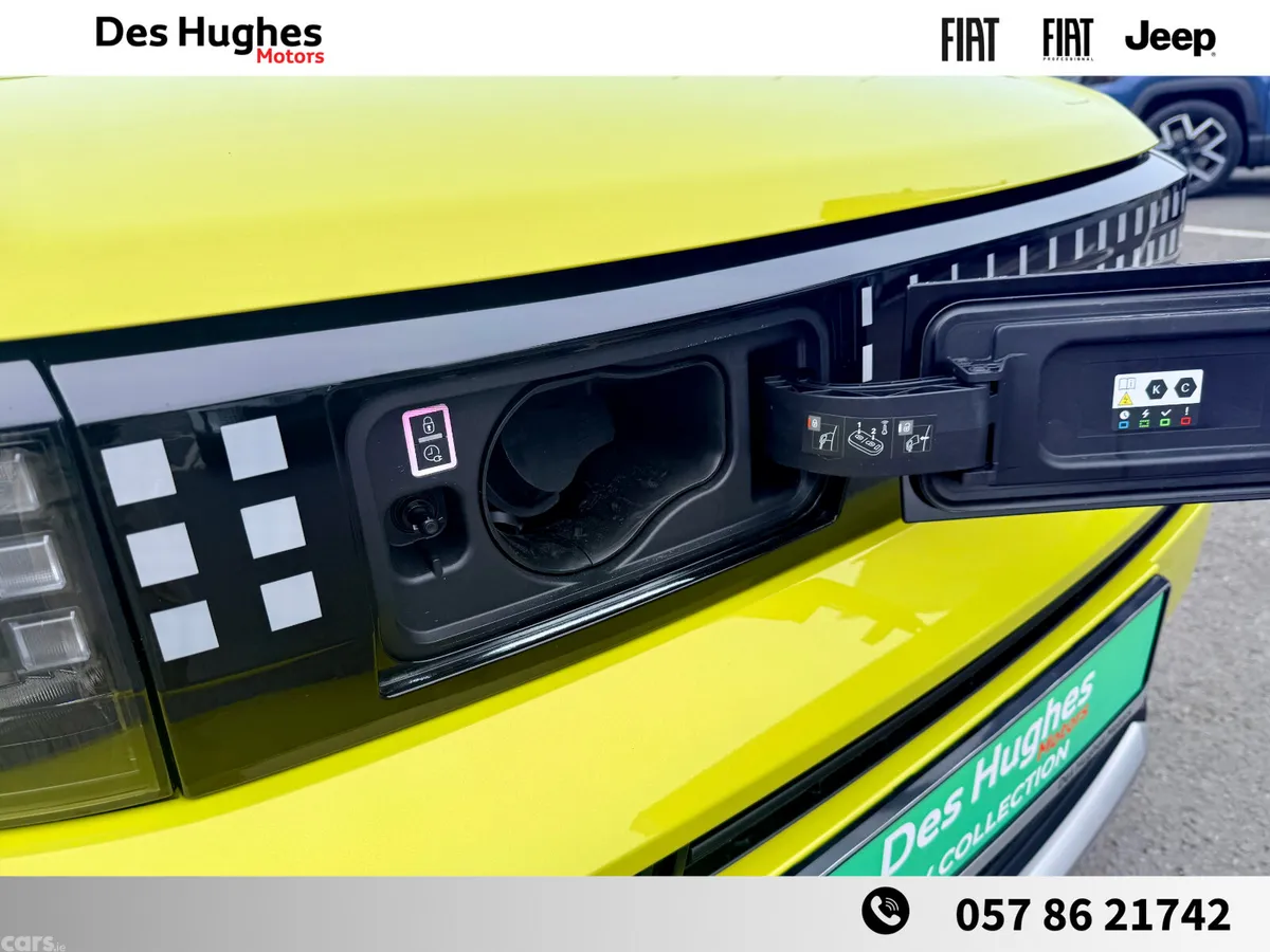 Fiat Grande Panda Hatchback, Electric, 2026, Yellow
