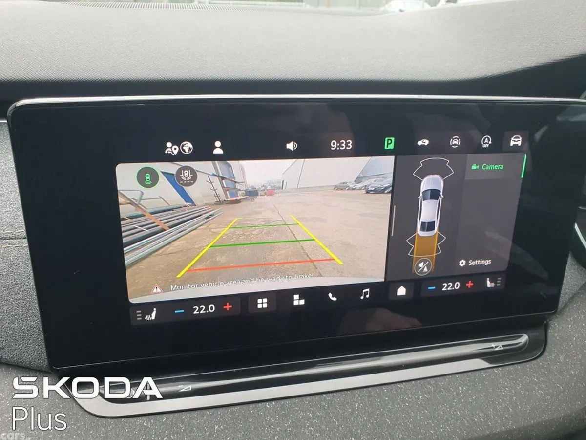 Skoda Octavia Hatchback, Diesel, 2025, Grey