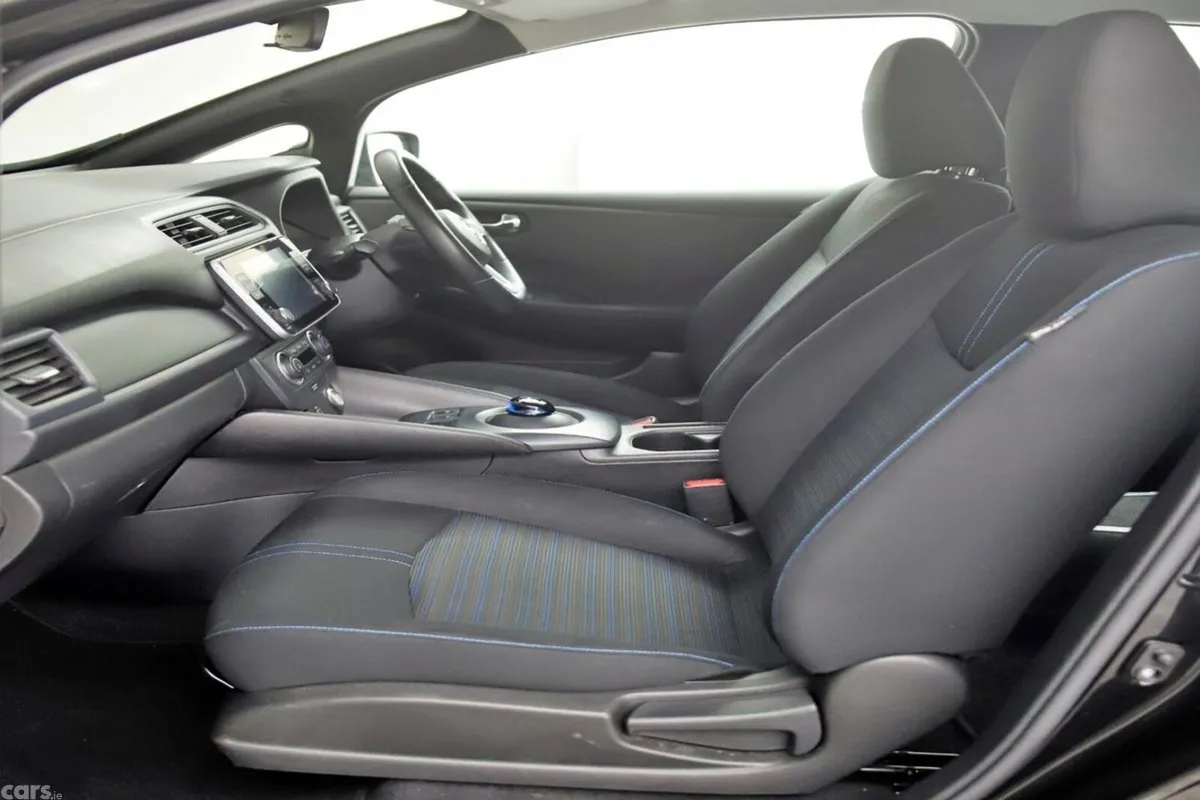 Nissan Leaf Hatchback, Electric, 2023, Grey