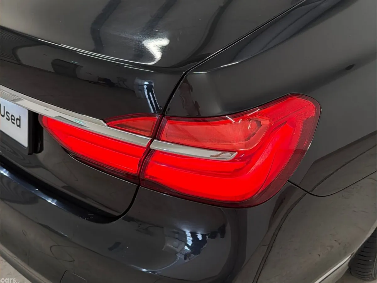 BMW 7-Series Saloon, Diesel, 2018, Black