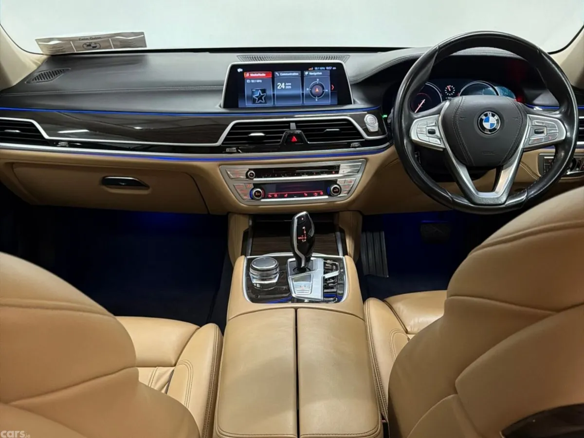 BMW 7-Series Saloon, Diesel, 2018, Black