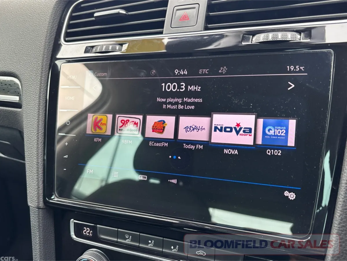 Volkswagen Golf Hatchback, Petrol, 2019, White