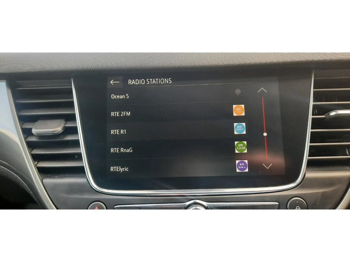 Opel Crossland MPV, Diesel, 2024, Grey