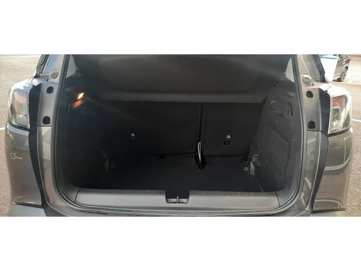 Opel Crossland MPV, Diesel, 2024, Grey