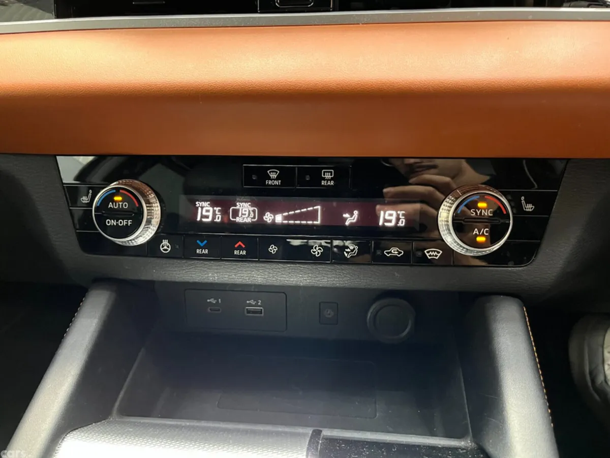Mitsubishi Outlander SUV, Petrol Plug-in Hybrid, 2022, Black