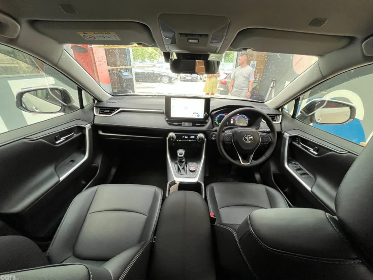 Toyota RAV4 SUV, Petrol Hybrid, 2025, White