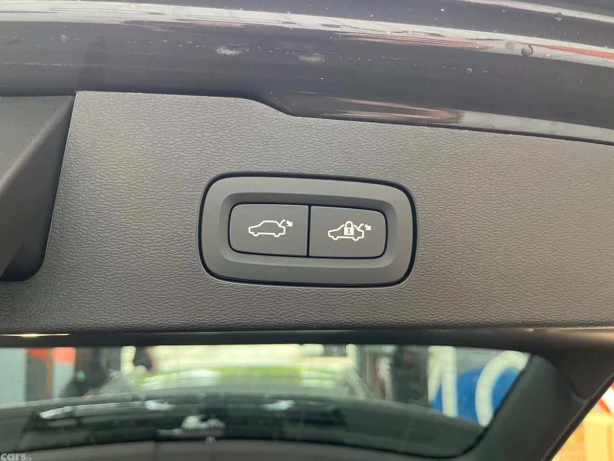 Volvo V60 Saloon, Petrol Hybrid, 2024, Brown