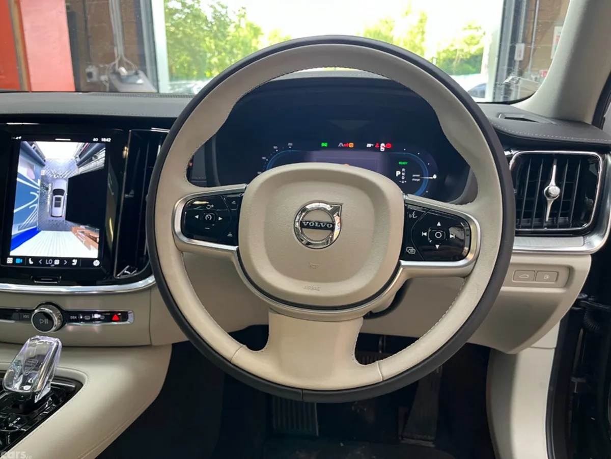 Volvo V60 Saloon, Petrol Hybrid, 2024, Brown