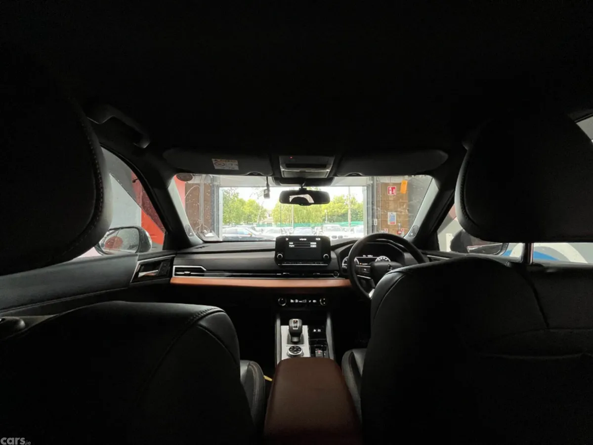 Mitsubishi Outlander SUV, Petrol Plug-in Hybrid, 2022, Black