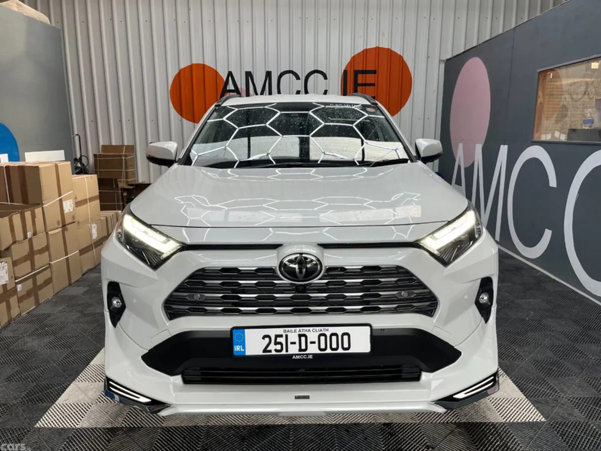 Toyota RAV4 SUV, Petrol Hybrid, 2025, White