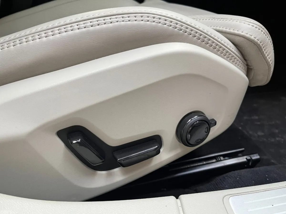 Volvo V60 Saloon, Petrol Hybrid, 2024, Brown