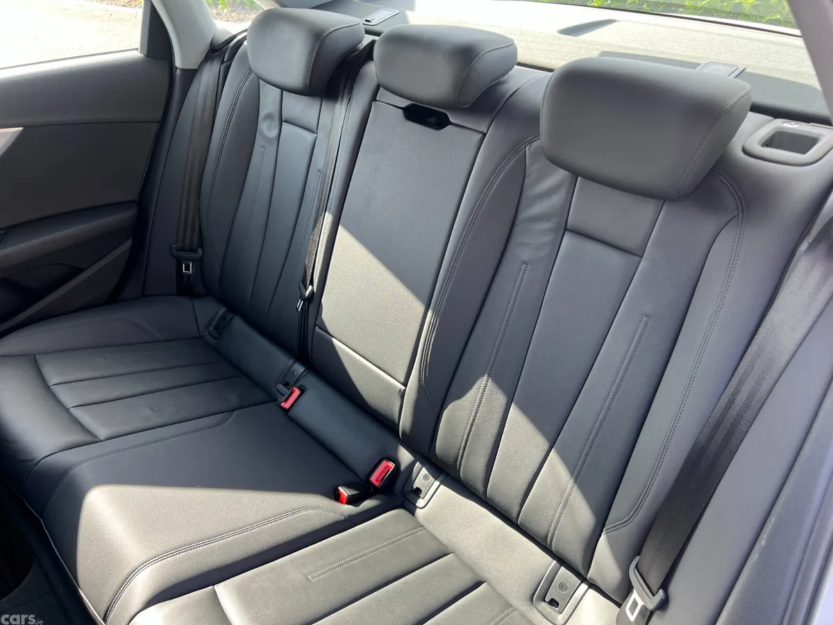 Audi A4 Saloon, Diesel, 2019, White