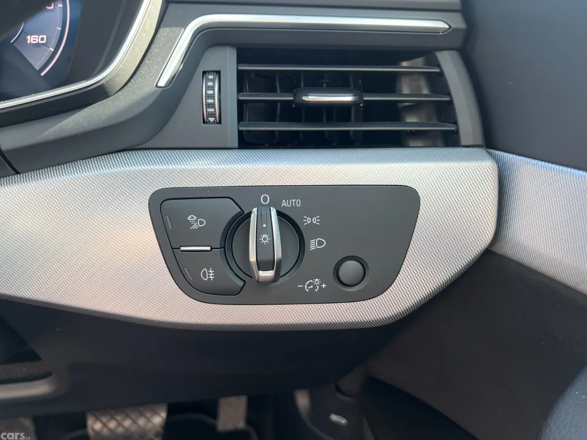 Audi A4 Saloon, Diesel, 2019, White